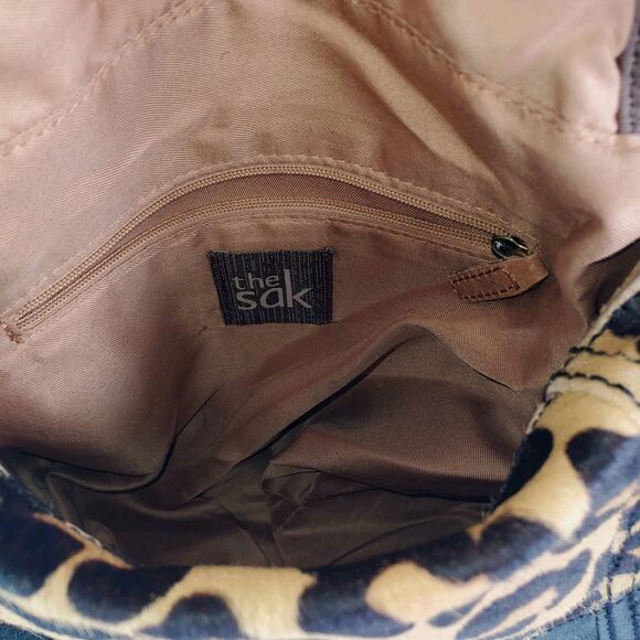The Sak Tricolor Animal Hair Print Leather Slouchy Crossbody Hobo Adjustable Bag - Picture 9 of 13